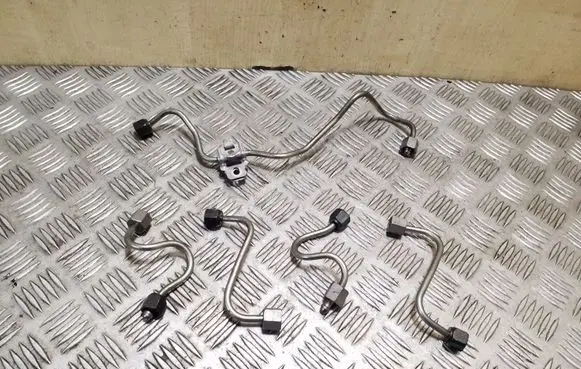 Citroen C4 Grand Picasso Fuel injector supply line/pipe 