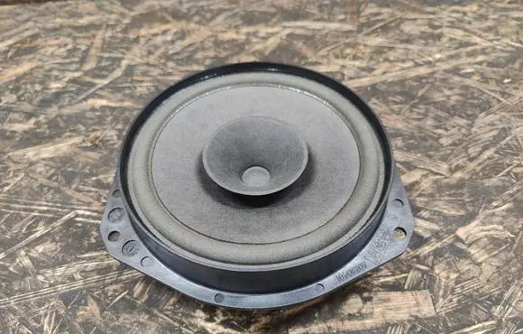 Fiat 500X Rear door speaker 519135270