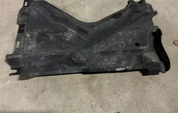 Audi A6 C7 Side bottom protection 4G0825216 4G0825216A
