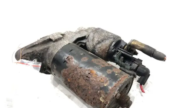 Skoda Octavia Mk2 (1Z) Starter motor 1005831660