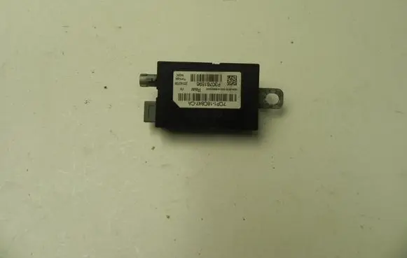 Ford Focus Aerial antenna amplifier 7CP118C847CA U193