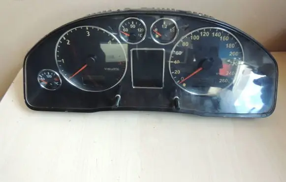 Audi A6 S6 C5 4B Speedometer (instrument cluster) 4B0920980G