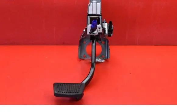 Hyundai Kona I Accelerator throttle pedal 32800DF100