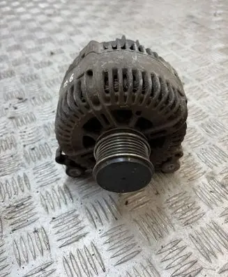 Volkswagen PASSAT B6 Generator/alternator 021903026L TG17C019 2542783C
