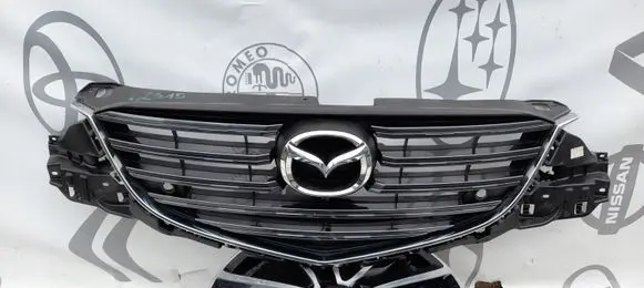 Mazda CX-5 Front bumper upper radiator grill