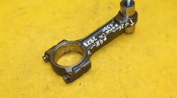 Renault Kangoo I Piston with connecting rod