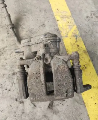 Audi A5 8T 8F Rear brake caliper 4738