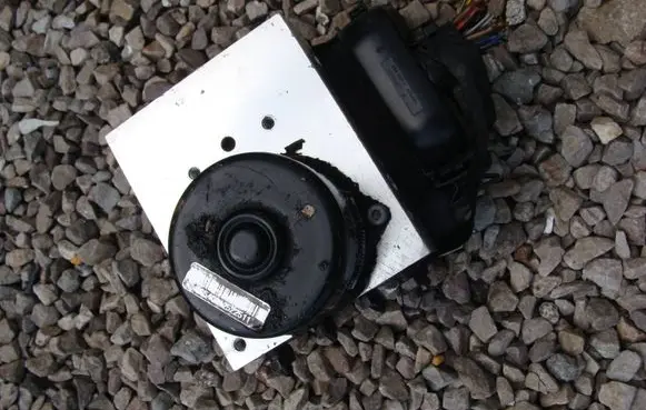 Audi A2 ABS Pump 8Z0907379B 3X6355 10094703063