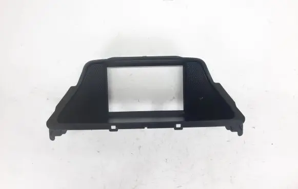 Mercedes-Benz CLS C218 X218 Radio/GPS head unit trim A2186800336