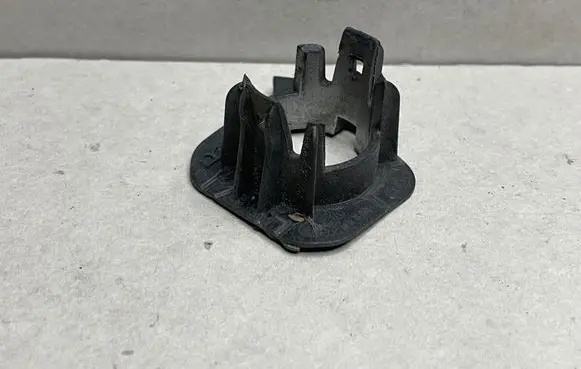 BMW 7 G11 G12 Front parking sensor holder (PDC) 7357196