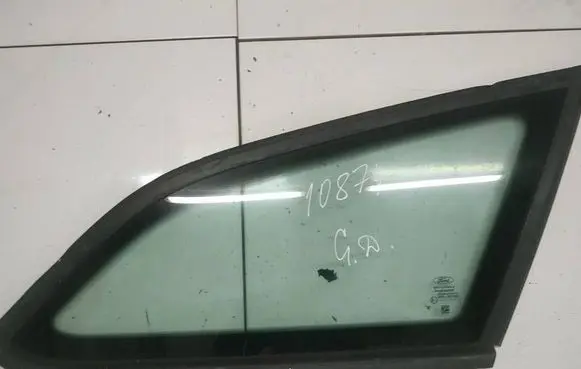 Ford Focus Rear side window as2