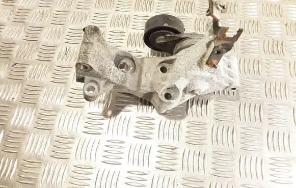 Opel Meriva B Generator/alternator bracket 55565570