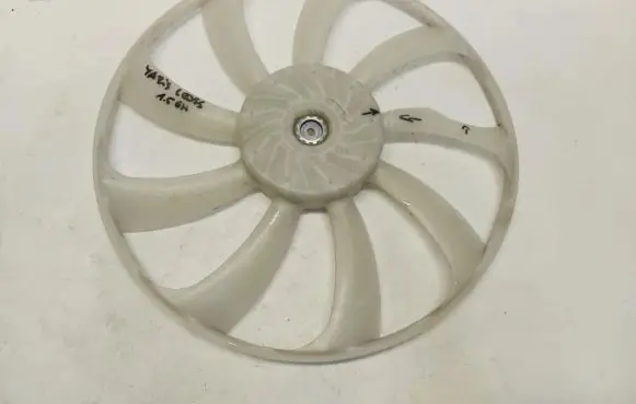 Toyota Yaris Cross Electric radiator cooling fan