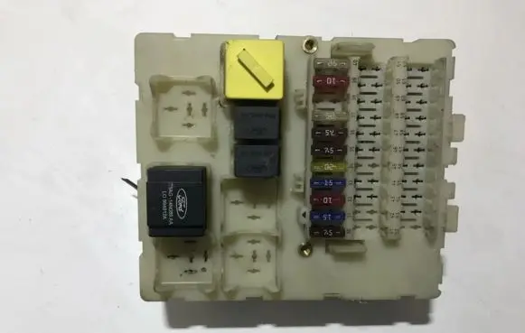 Ford Focus Fuse box set 93ag14n089aa 93ag-14n089-aa