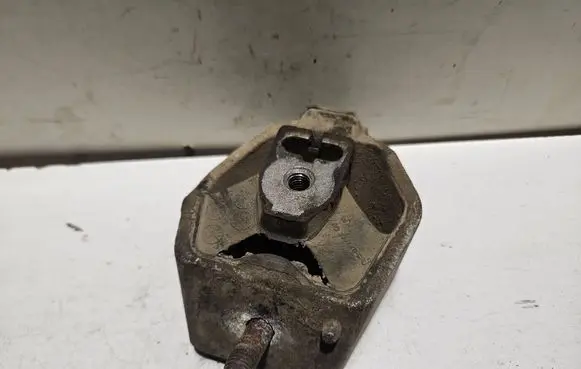 Audi 100 S4 C4 Gearbox mount 4A0399151D