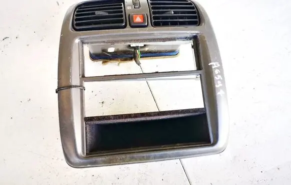 Mitsubishi Space Star Dash center air vent grill mr270350