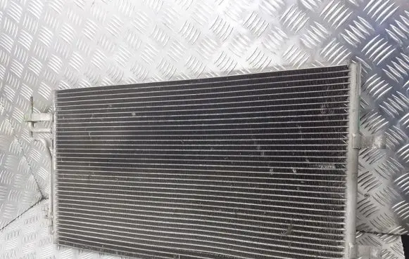 Ford Focus A/C cooling radiator (condenser)