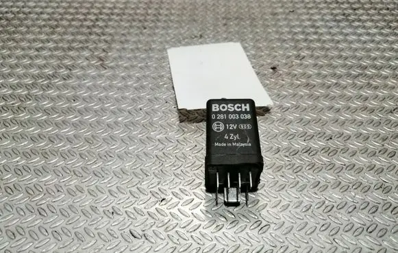 Volkswagen Caddy Glow plug pre-heat relay 038907281D 0281003038