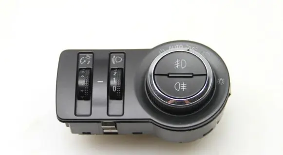 Chevrolet Cruze Light switch 13301764