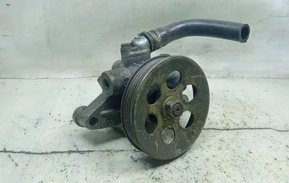 Honda Civic Power steering pump P2A642331V