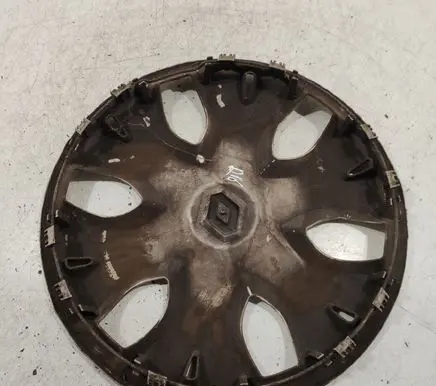 Renault Megane II R15 wheel hub/cap/trim 8200422604