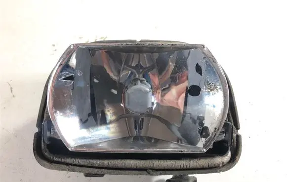Peugeot 406 Fog light part 37080754
