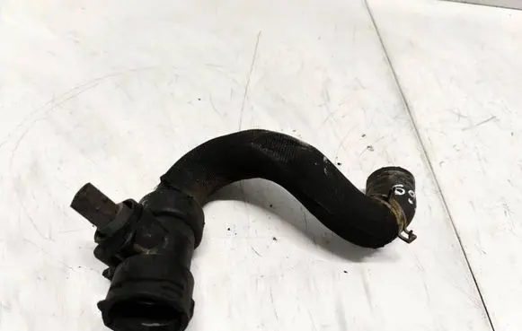 Audi A4 S4 B6 8E 8H Engine coolant pipe/hose
