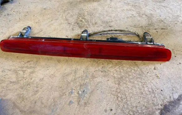Volkswagen Transporter - Caravelle T5 Third/center stoplight 27036400