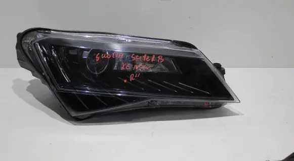 Skoda Superb B8 (3V) Headlight/headlamp 3VD941016A 1ZT01193954 0119339400026946AA