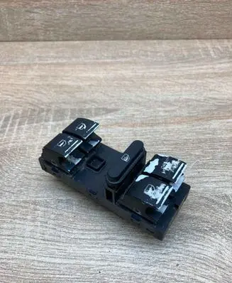 Volkswagen PASSAT B6 Electric window control switch 1K4959857