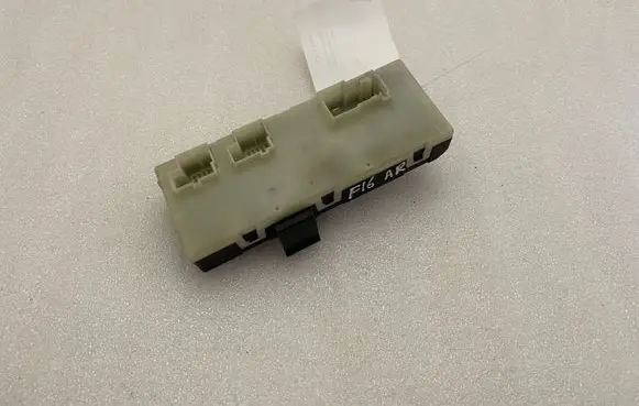 BMW X6 F16 Tailgate/trunk control unit/module 8739659