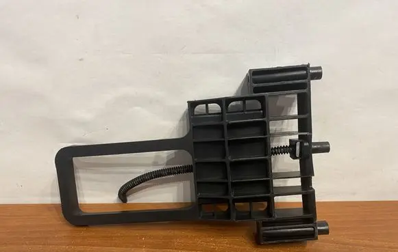 Mercedes-Benz Sprinter W906 Battery bracket A9065410400 B192