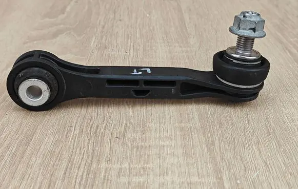 BMW 5 G30 G31 G38 Rear anti-roll bar/stabilizer link 6861482