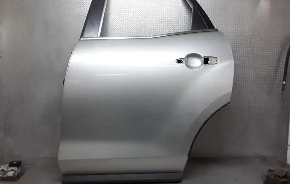 Mazda CX-7 Rear door