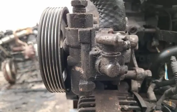 Citroen C8 Power steering pump