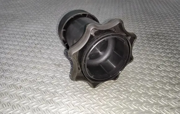 Skoda Superb B5 (3U) Spare wheel bolt 