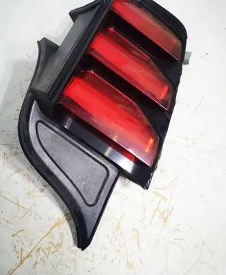 Ford Mustang VI Rear/tail lights GR3B13B504