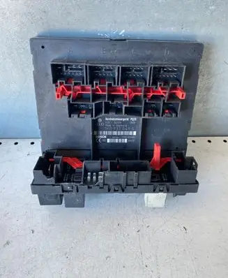 Volkswagen PASSAT B6 Comfort/convenience module 1K0937049S H30S0704 F005V00496