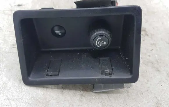 Mitsubishi Pajero Other switches/knobs/shifts 1510N0N