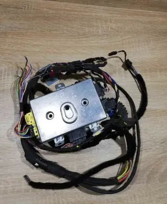 BMW 5 E60 E61 Door control unit/module 6957759