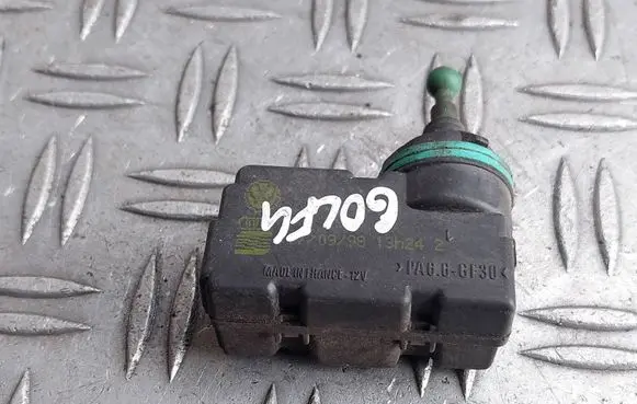 Volkswagen Golf IV Headlight level adjustment motor 