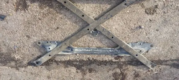 Audi A4 S4 B8 8K Engine mount bracket
