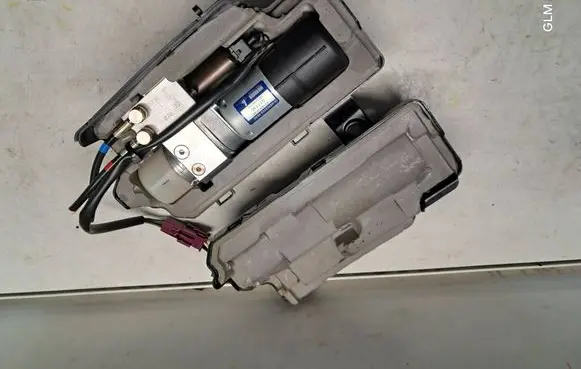 Mercedes-Benz E W211 Tailgate hydraulic set 2118000048