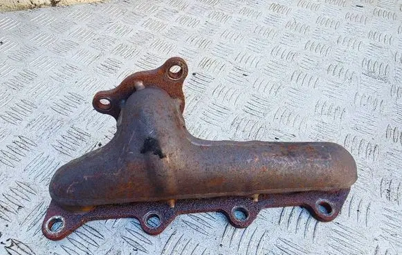 Toyota Auris E180 Exhaust manifold 