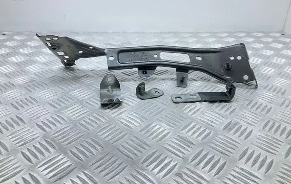 Audi A4 S4 B9 Fender mounting bracket 8W0821136C 8W0821434B 8W0821470