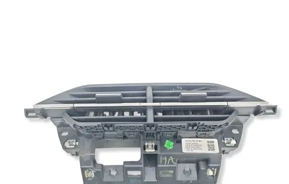 Peugeot 2008 II Dash center air vent grill 9823457080