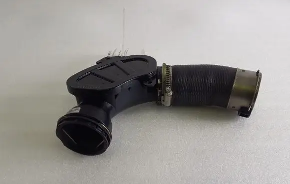 Jaguar E-Pace Intercooler hose/pipe GJ326C780 HSR24414