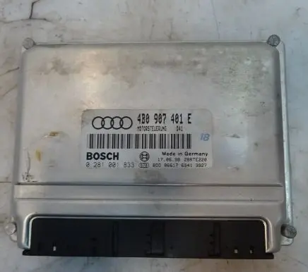 Audi A6 S6 C4 4A Engine control unit/module ECU 4B0907401E