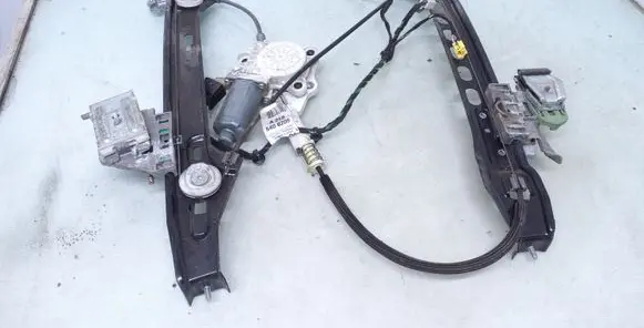 Mercedes-Benz CLS C219 Rear door window regulator with motor A2198200542 A2195408205 0130821433