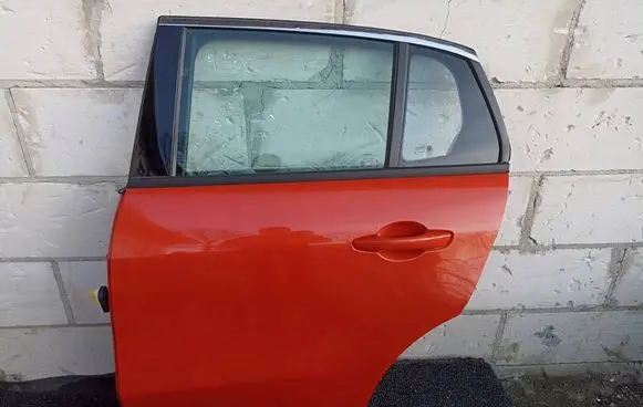 Fiat 600 Rear door